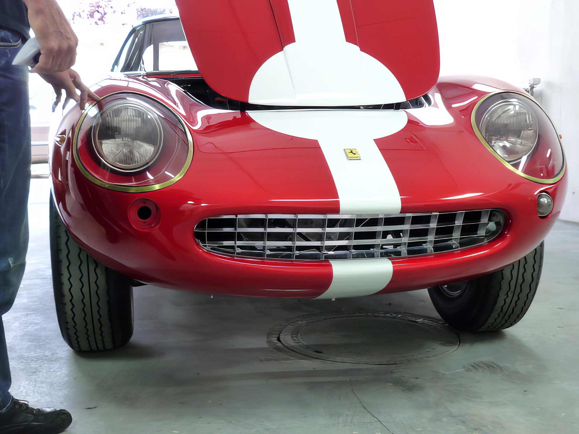Ferrari 275 GTB reconstruction