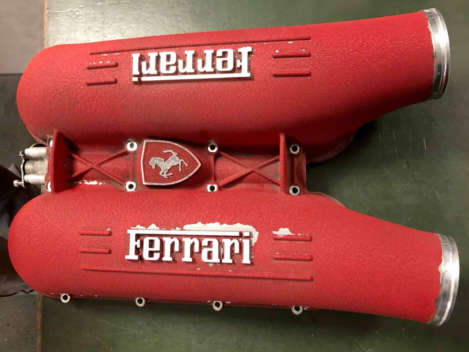 Ferrari F430 Ansaugbrücke Schrumplack