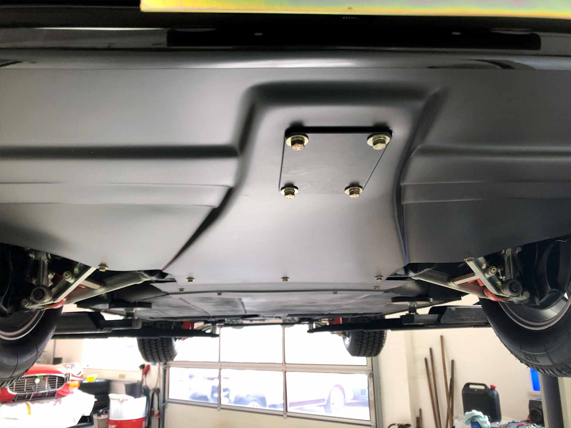 Ferrari 512BBi underbody