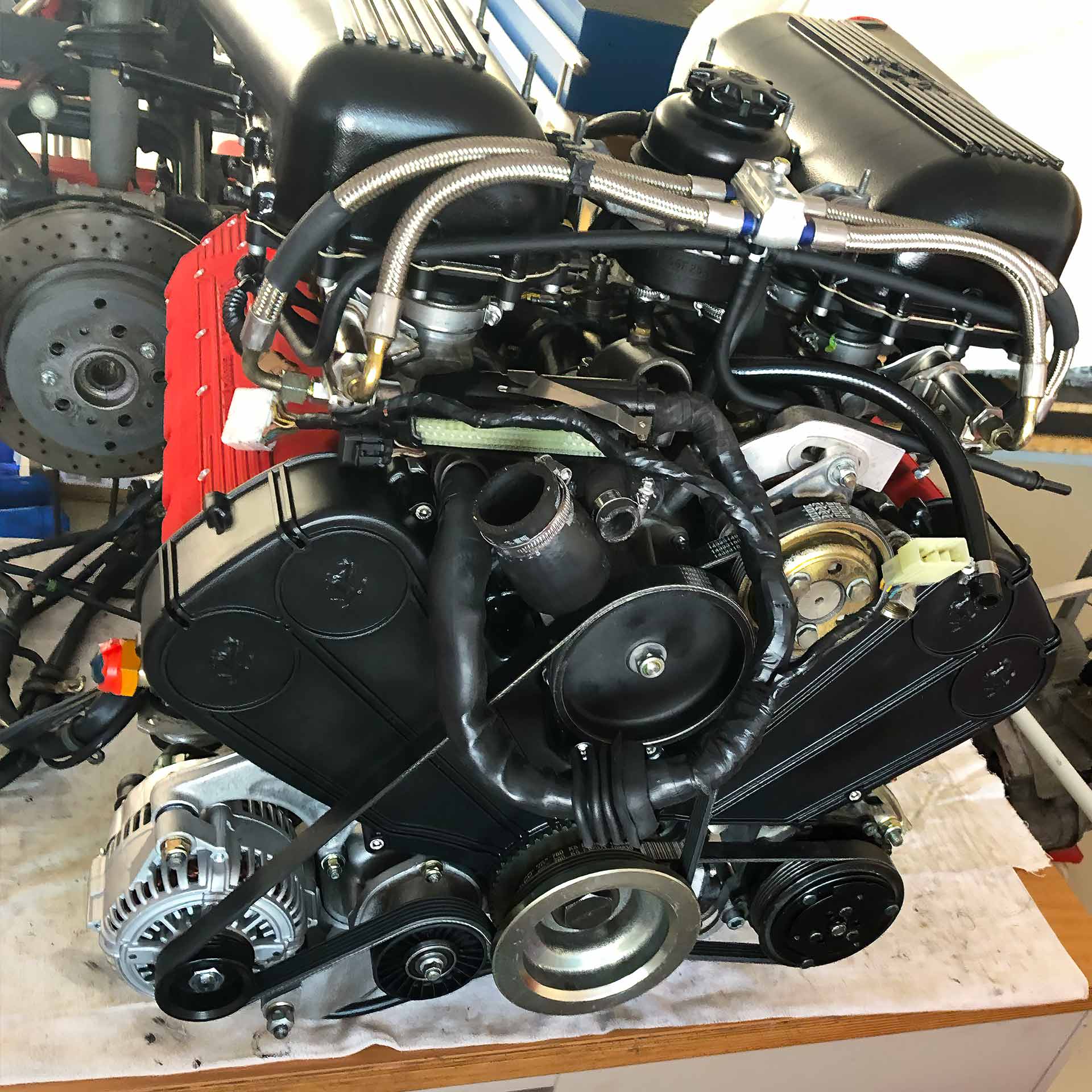 Ferrari F355 service engine inspection
