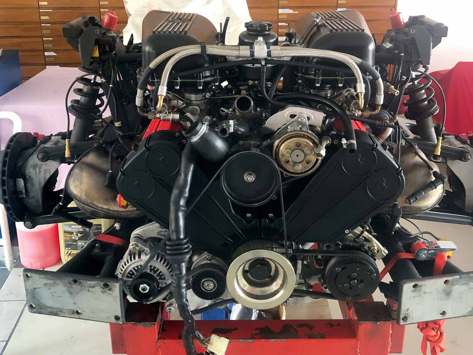 Ferrari F355 Service Motor Inspektion