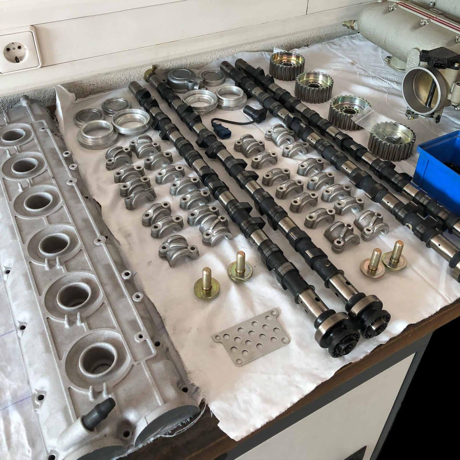 Ferrari F575 Motor Service 12 Zylinder
