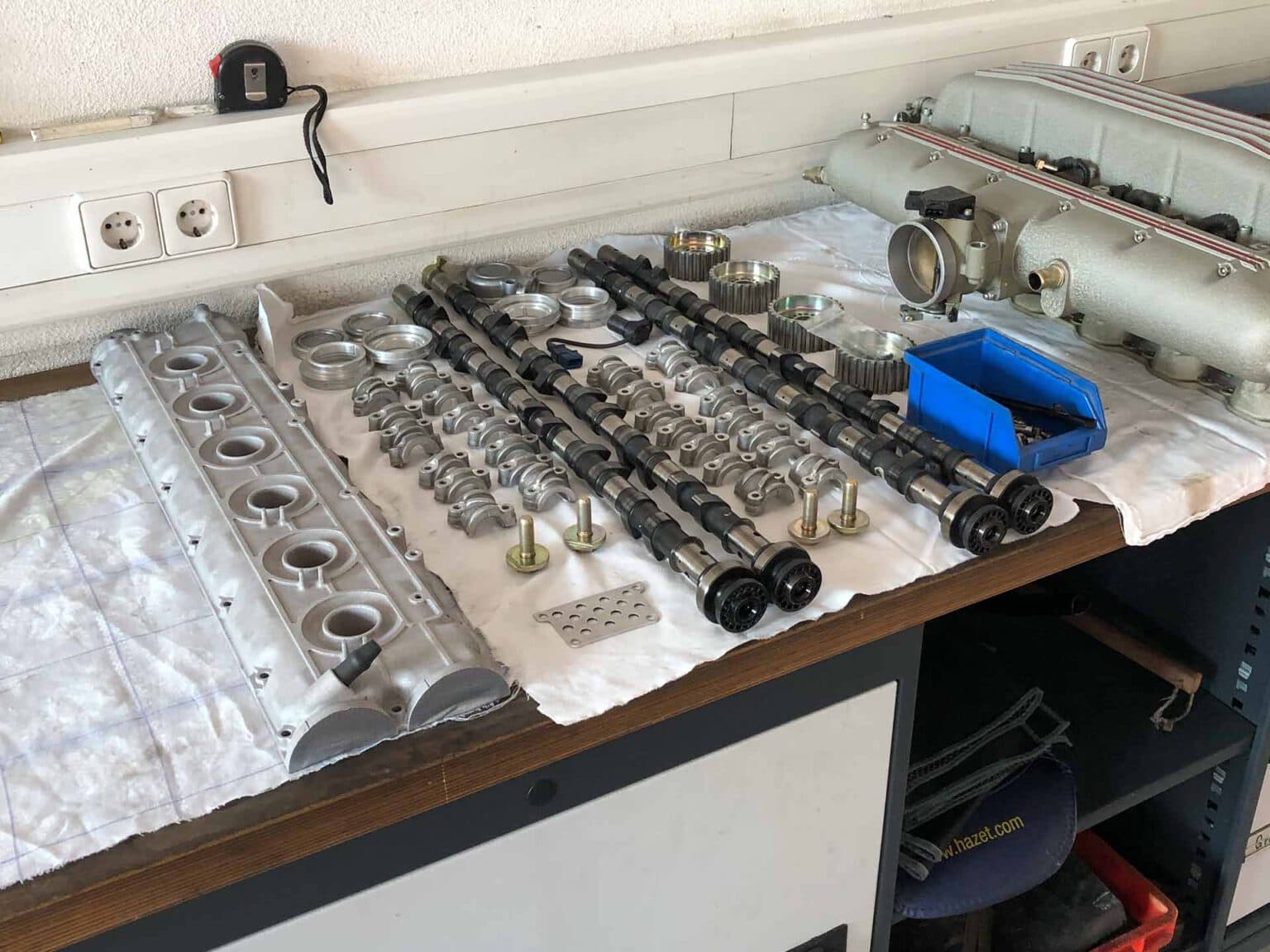 Ferrari F575 Motor Service 12 Zylinder