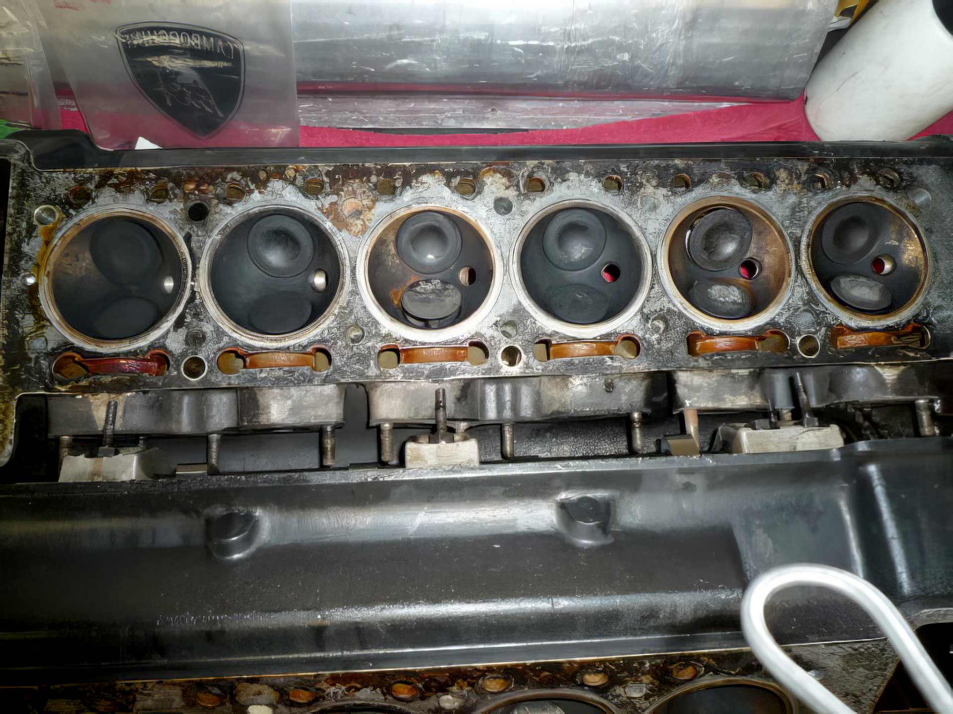 Lamborghini Jarama Motor vor Revision