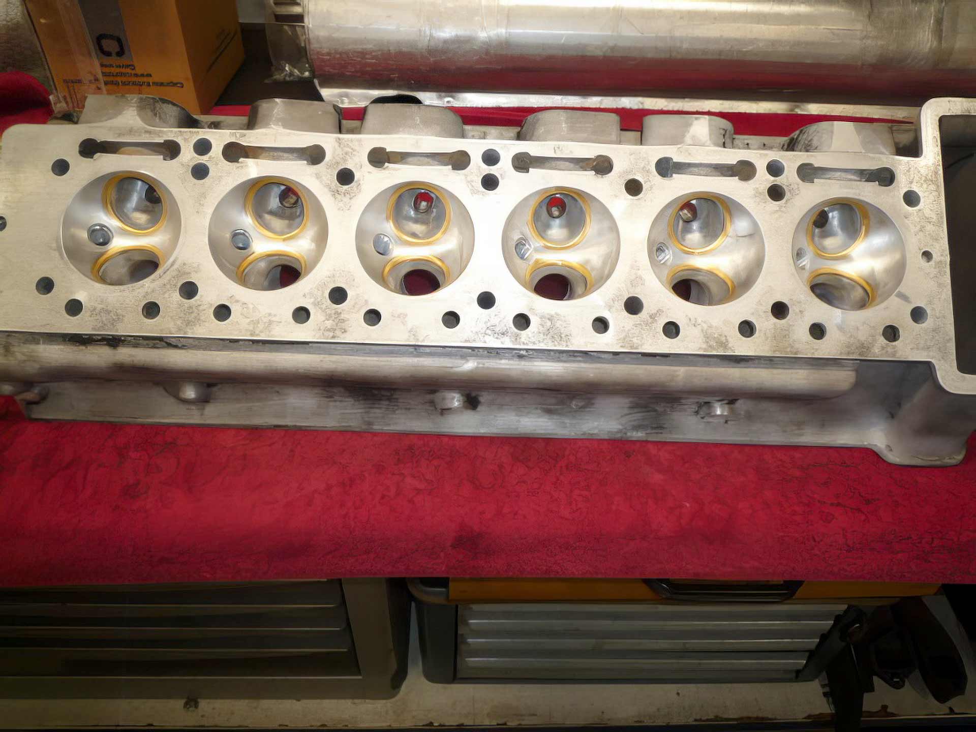 Lamborghini Jarama Motor