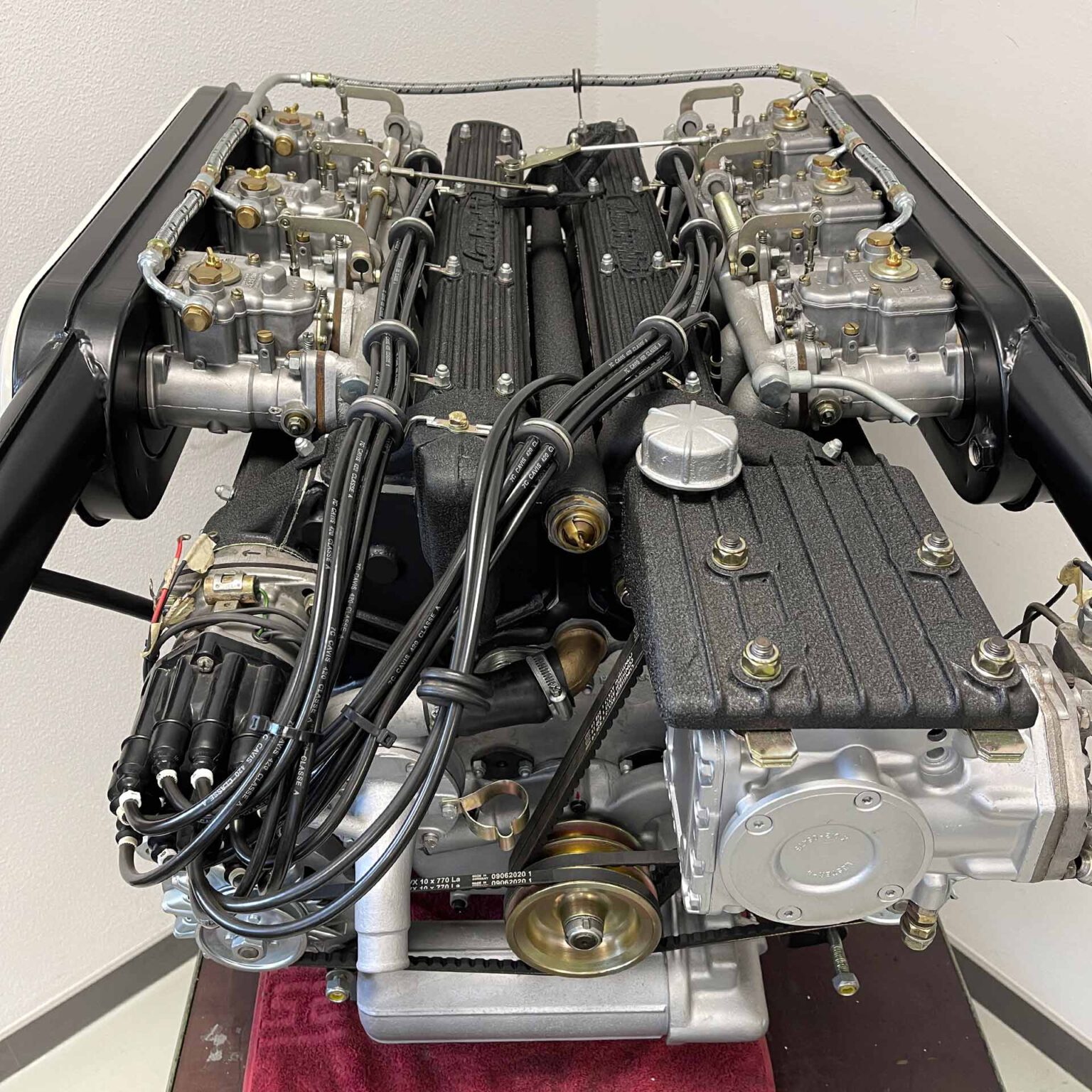 Lamborghini Jarama Motor nach der Revision