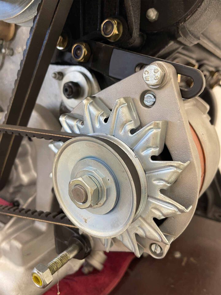 Detail eines von FEHR überholten Lamborghini Jarama Motors