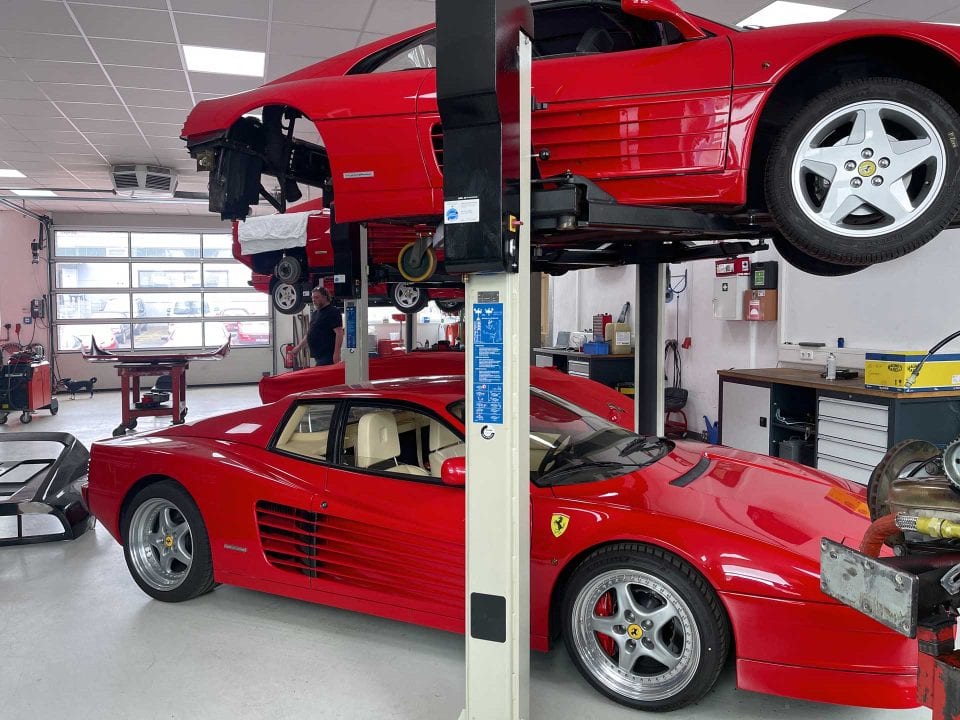 FEHR workshop with Ferrari on lift